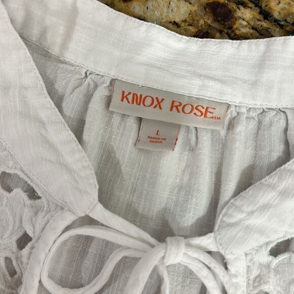 Knox Rose White Short Sleeve V-Neck Woven Eyelet Top Blouse Size L - Picture 5 of 8